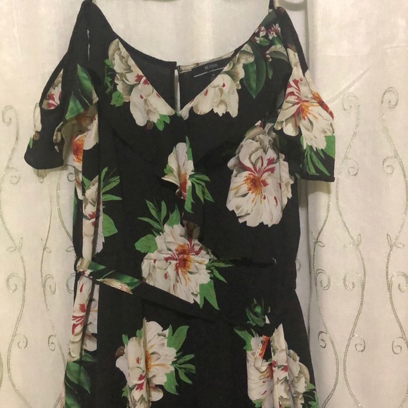 Dress - Picture 2 of 5